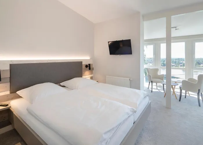 Πανσιόν Bellevue 3*